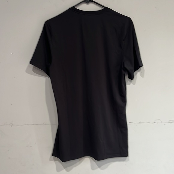 New GYMSHARK BLACK SHIRT - Picture 2 of 3